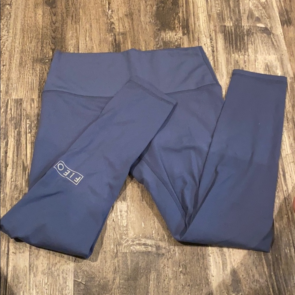 Fleo Barbella Steel Blue Legging Size Large